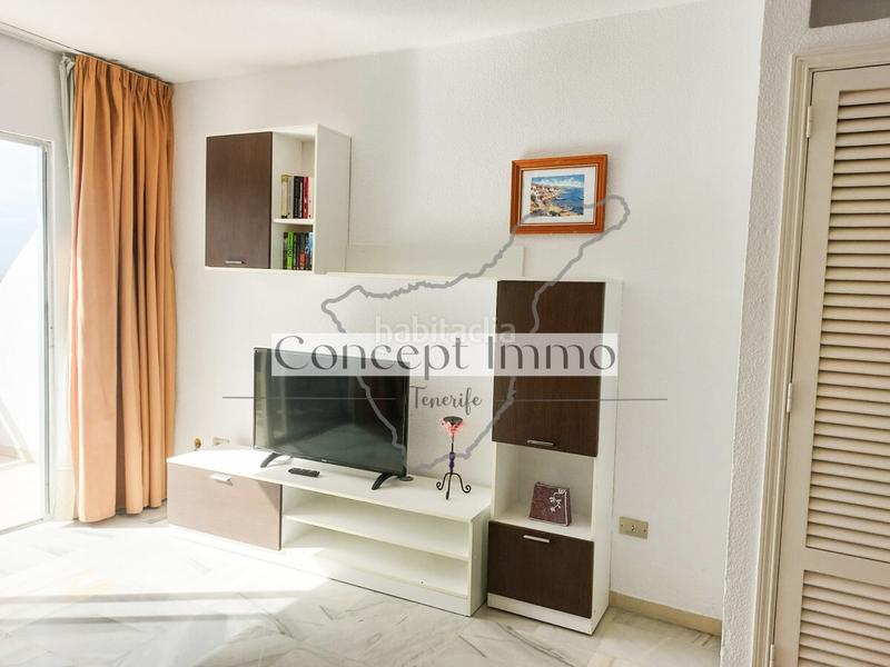 Foto 67e0a816-fb43-48bf-ae0f-3012a277ae0e. Estudio  luminoso y amueblado con gran terraza y piscina climatizada en el complejo! en Adeje