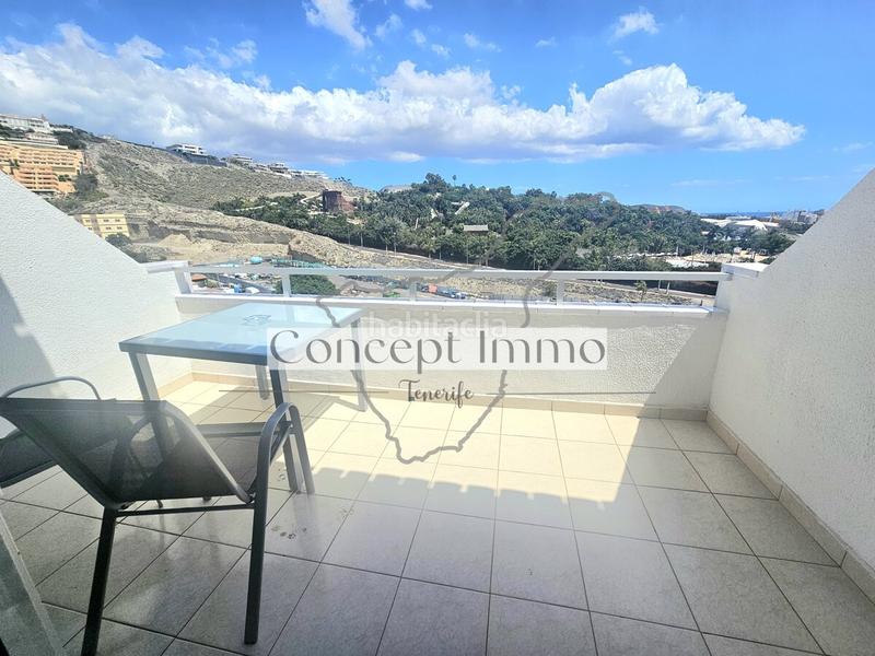 Foto ce93fe19-3dab-459a-9b39-566b0bc0535e. Estudio  luminoso y amueblado con gran terraza y piscina climatizada en el complejo! en Adeje