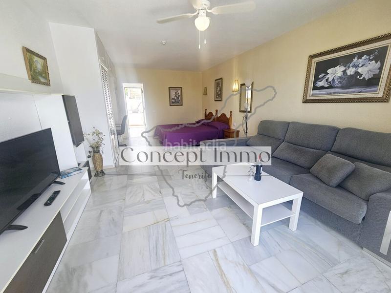 Foto e2c8b1e6-11a6-48ed-98f7-5cfcbf3863f2. Estudio  luminoso y amueblado con gran terraza y piscina climatizada en el complejo! en Adeje