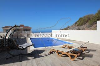 Casa  Calle navarra. Villa moderna y amueblada de alta calidad con piscina climatizad