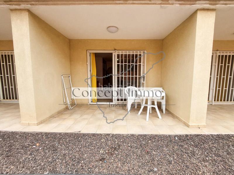 Foto fdc24767-ce4e-4a08-b0ce-c4c556d25d03. Estudio en calle ulises 1 estudio amueblado en aparthotel primera línea del mar con piscina climatizada y licencia vv! en Arona
