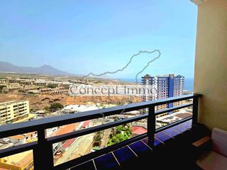 Piso  Avenida adeje. Apartamento moderno, recién reformado y elegantemente amueblado,