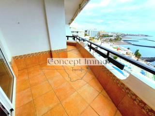 Pis  Avenida de los pueblos. Primera línea de mar  el piso con fantásticas vistas al mar y ub