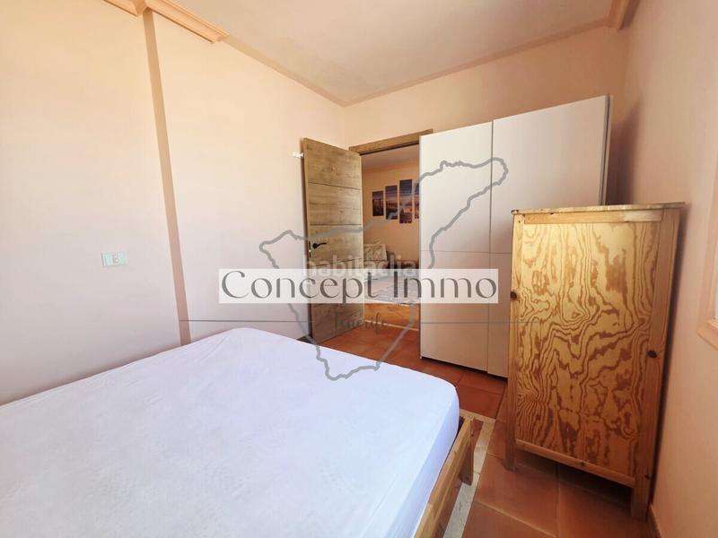 Foto e4bdee52-5d72-4178-9152-830fce22c533. Alquiler planta baja apartamento amueblado de 1 dormitorio con un hermoso jardín privado y gran terraza con vistas al mar en Adeje