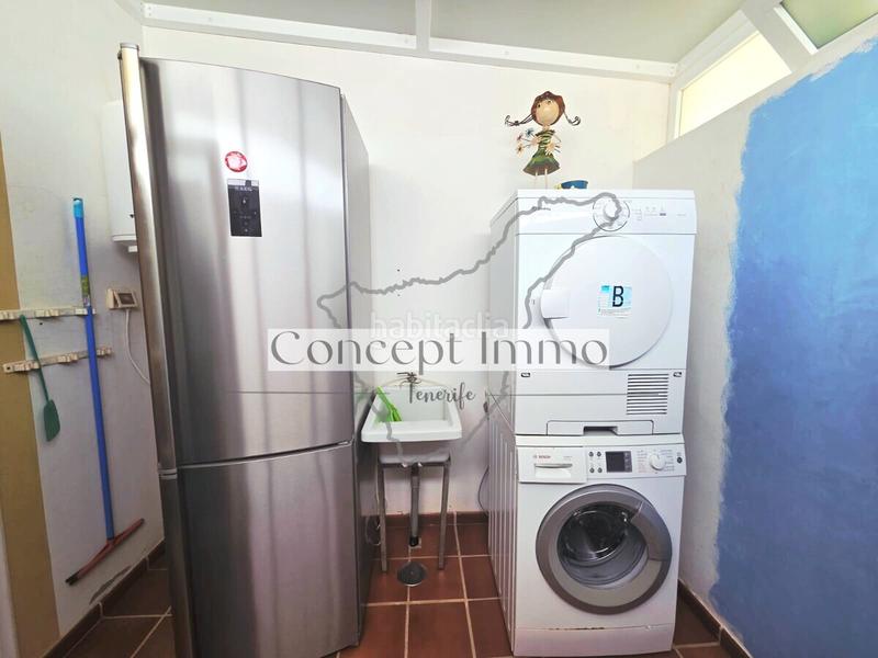 Foto fd4a6bba-7006-4d98-93c2-b50a4e19779c. Alquiler planta baja apartamento amueblado de 1 dormitorio con un hermoso jardín privado y gran terraza con vistas al mar en Adeje
