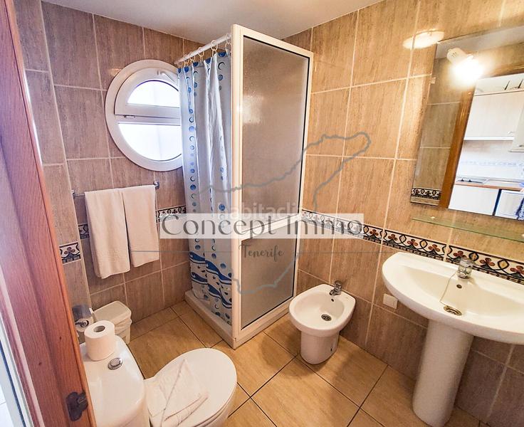 Foto 058ea985-3592-429c-960e-7d3059c8936e. Estudio en calle ulises 1 estudio amueblado en aparthotel primera línea del mar con piscina climatizada y licencia vv! en Arona