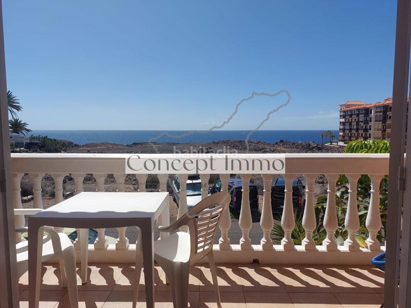 Foto 67204b9f-696f-4c7c-93c9-65830ee1c5aa. Estudio en calle ulises 1 estudio amueblado en aparthotel primera línea del mar con piscina climatizada y licencia vv! en Arona