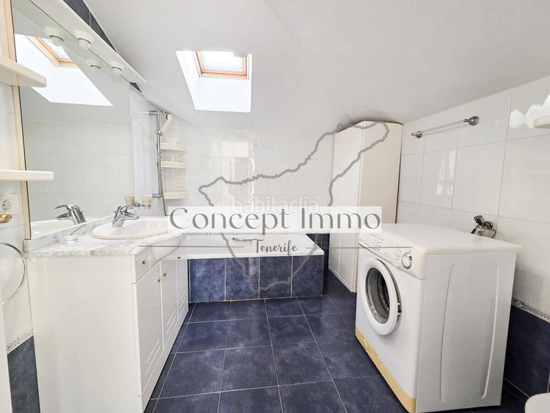 Foto 6ba416aa-4327-47dc-8714-7e386883aa65. Dachwohnung in avenida juan carlos 1 53 in Los Cristianos Arona