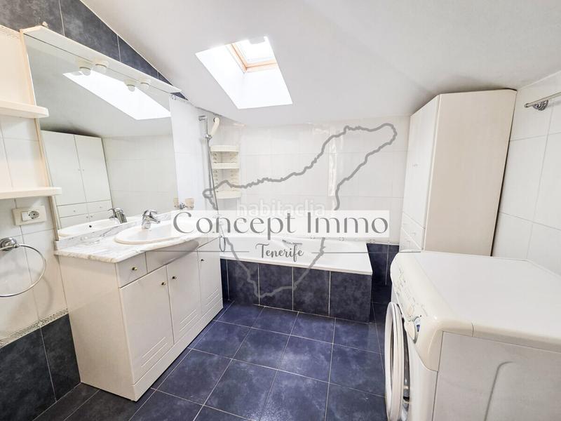 Foto 8d481b1d-4907-48d6-b7c5-b0e9cdd3bd0e. Dachwohnung in avenida juan carlos 1 53 in Los Cristianos Arona