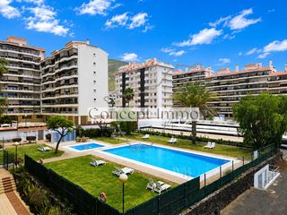 Piso en Av. juan carlos i 20. Cómodo apartamento en el corazón de los cristianos con una hermo