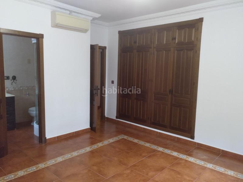 Foto f9de2610-a15b-4b21-bd7b-8886268f903c. Chalet mit parking pool in La Barrosa Chiclana de la Frontera