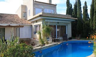 Chalet à Novo Sancti Petri. Villa joya