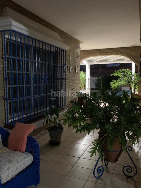Foto 1a0f93f5-e696-4b4c-b672-d556f0750562. Chalet con riscaldamento parcheggio piscina in Núcleo urbano Chiclana de la Frontera