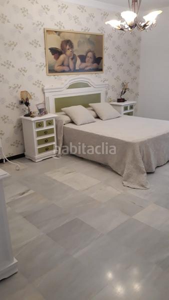 Foto 8fea1eef-7e09-4ba5-ae23-c96a896f88dc. Chalet con riscaldamento parcheggio piscina in Núcleo urbano Chiclana de la Frontera