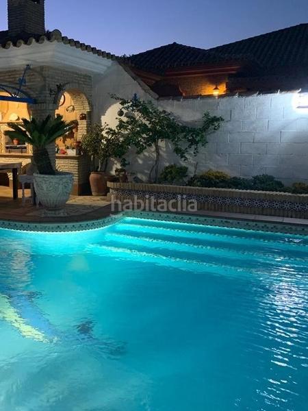 Foto ee498642-c990-48e1-8292-a589b5eb7cc4. Chalet con riscaldamento parcheggio piscina in Núcleo urbano Chiclana de la Frontera
