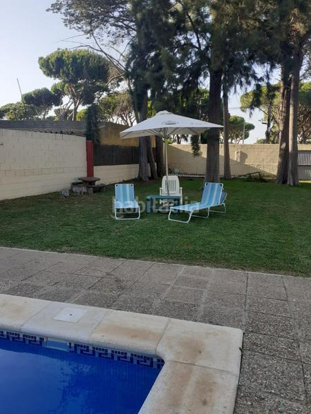 Foto dee62d52-f85d-4d47-a815-577aaa9399d0. Xalet amb piscina a Las Lagunas - Campano Chiclana de la Frontera