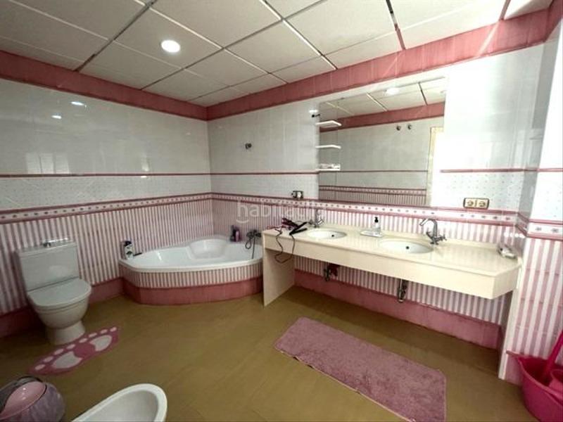 Foto 5779e1f7-9bd8-4739-b7d2-662643fb2923. Xalet amb calefacció aparcament piscina a Las Lagunas - Campano Chiclana de la Frontera