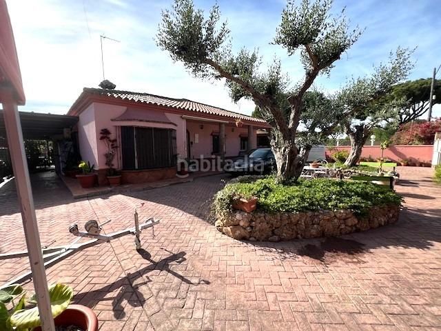 Foto c04c69d9-fae5-4d75-8ccd-576b7e185c54. Xalet amb calefacció piscina a Las Lagunas - Campano Chiclana de la Frontera
