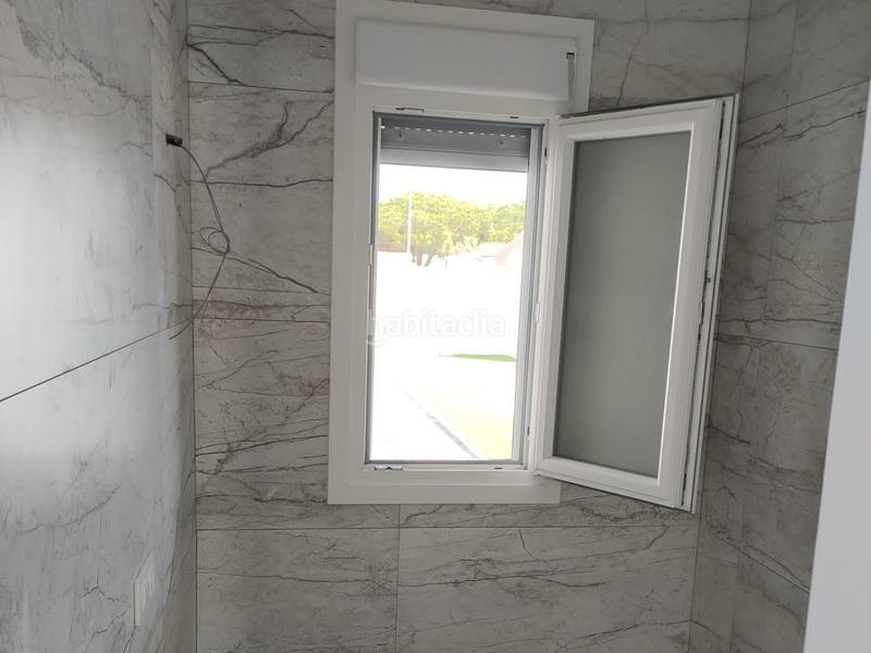 Foto 7aa0d985-3e16-4476-94b0-36ea09883a9b. Xalet amb calefacció aparcament piscina a Las Lagunas - Campano Chiclana de la Frontera