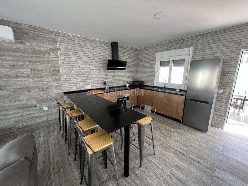 Foto e9c595b7-3989-4fe7-8ca9-91a3c97b42a1. Xalet amb calefacció aparcament piscina a Las Lagunas - Campano Chiclana de la Frontera