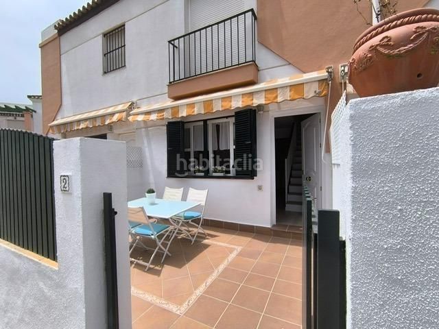 Foto 837d28dd-a0dd-426a-a537-a0ff80229d02. Affitto casa a schiera con riscaldamento parcheggio piscina in Chiclana de la Frontera