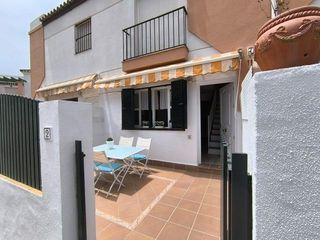 Lloguer Casa adossada  Calle ostra la. Casa ostra