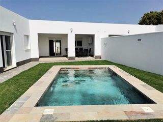 Lloguer Casa adossada a Núcleo urbano. Villa magnifica
