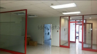 Local commercial en Safranar. Gran local en zona patraix