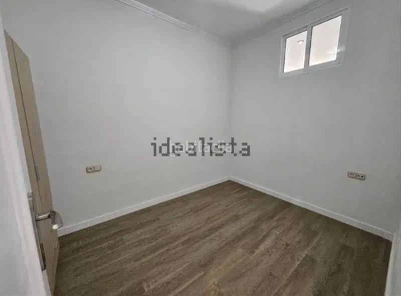 Foto a9c0c88d-d22c-4ae0-a954-8484273172f3. Lloguer pis a Nou Moles Valencia