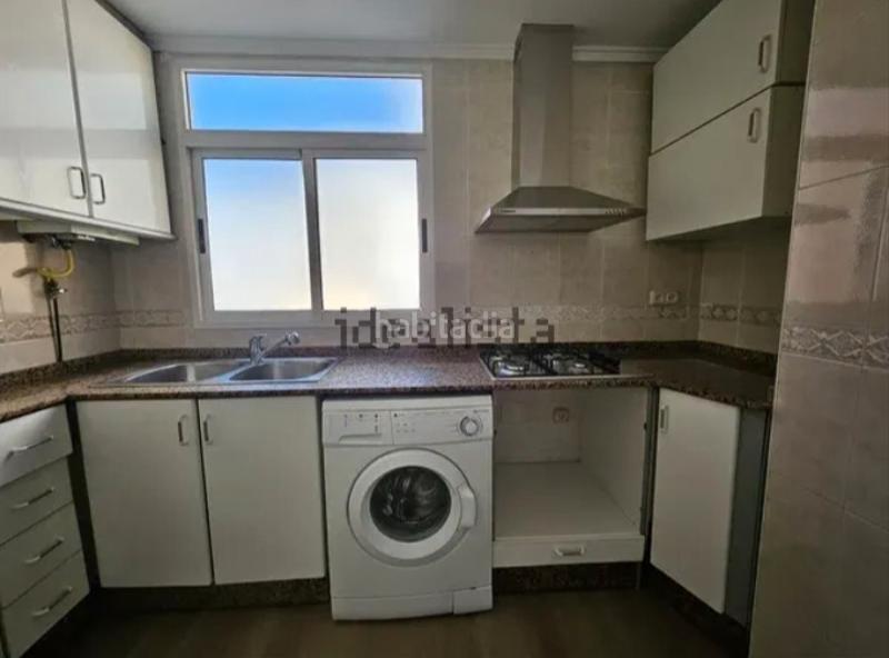 Foto ad707a44-27a3-4d0a-9b38-a25b3c7aa71b. Rent flat in Nou Moles Valencia
