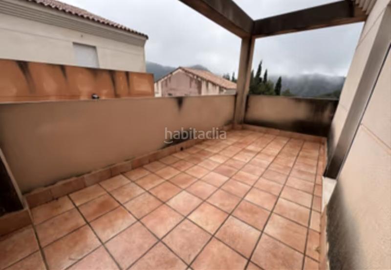 Foto 9ca8fe48-46f1-4ca6-9475-e8b306d20bcc. Location chalet avec parking piscine dans Serra