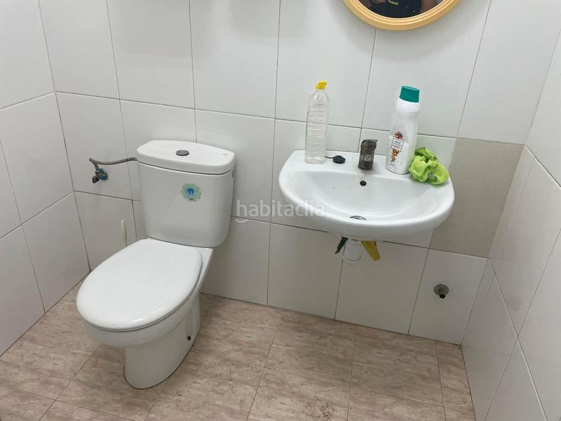 Foto 3261a056-225f-4ba0-aa68-54ed2ed49f34. Business premise with heating in Barrio Benicalap Valencia