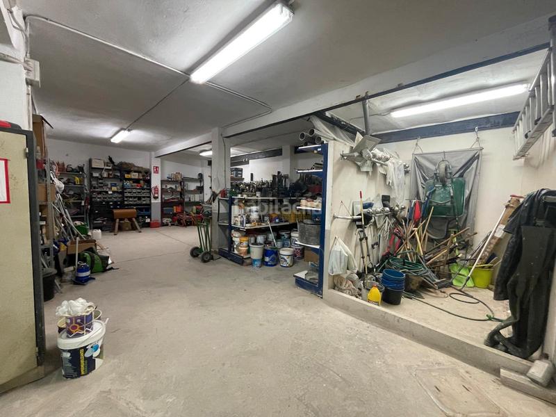 Foto 9142c2c6-9d06-4480-bd48-8175bbb554b8. Business premise with heating in Barrio Benicalap Valencia