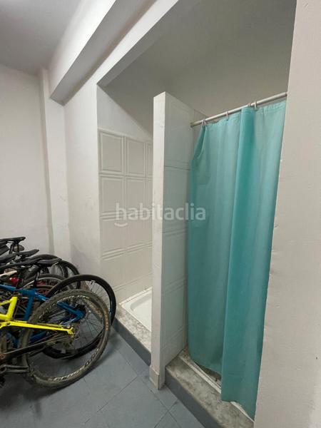 Foto a6cc83bc-4f30-41fd-932b-0ec04cd3f2d1. Local comercial en Barrio Benicalap Valencia