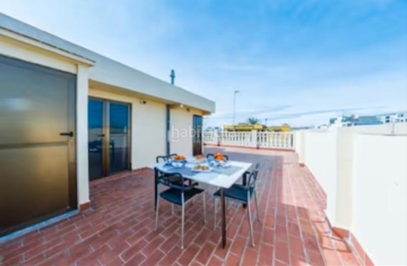 Foto e95d024a-6ea1-4ae5-a401-466981dc3e0c. Chalet dans El Perellonet Valencia