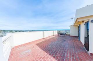 Xalet en El Perellonet. Bonita casa turstica en el perellonet