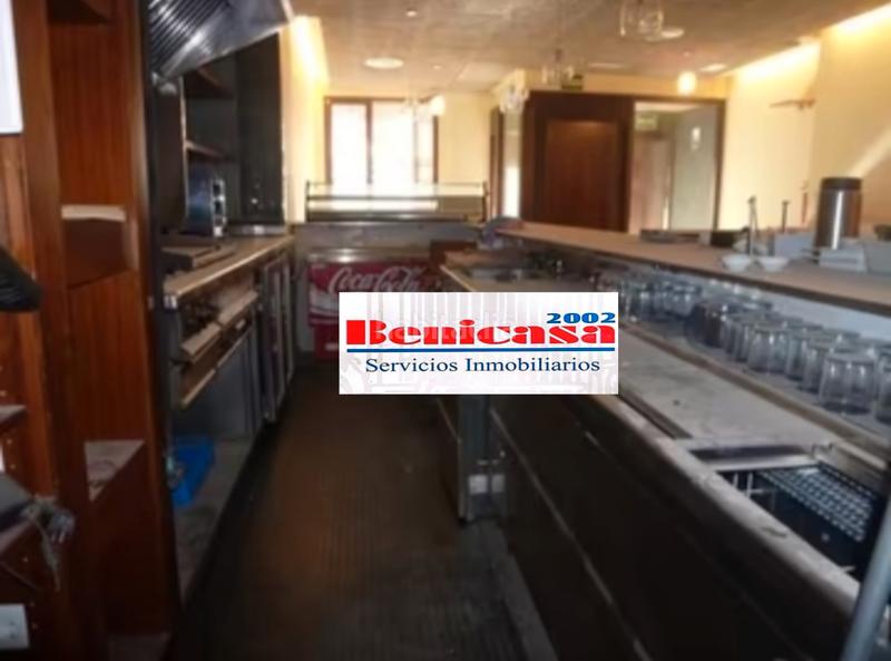 Foto ba3792cb-4bad-4716-8858-30efcc621020. Local comercial gran local en zona El Pilar en El Pilar Valencia