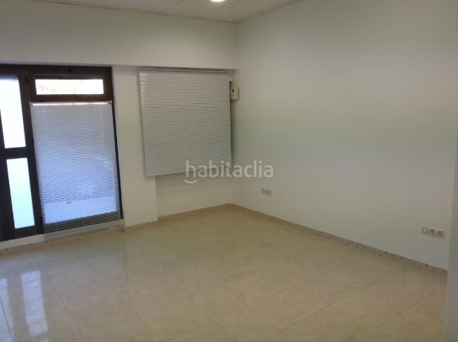 Foto 7a7876ba-537e-4f0b-9914-0c837d497060. Local comercial a Benimàmet Valencia