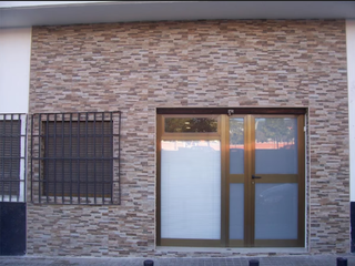 Local Comercial en Benimmet. Bajo reformado para negocio o vivienda