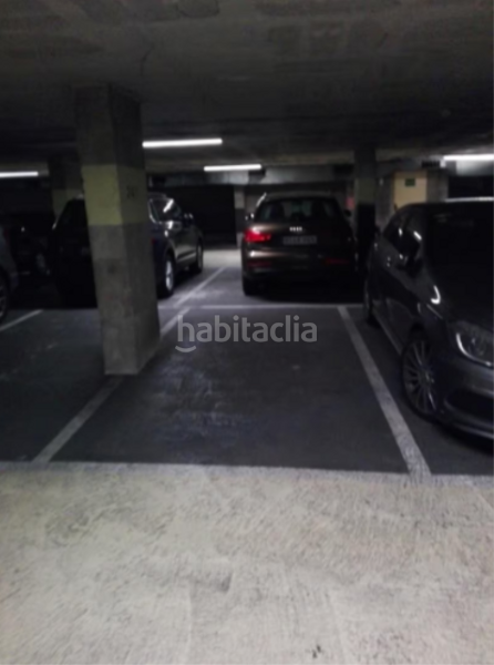 Foto c37405fe-4e8a-4f46-a073-2d48f9638773. Parking voiture dans Torrefiel Valencia