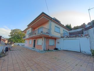 Xalet a San Xoán de Poio. Se vende casa en campelo, a 8 minutos de pontevedra!