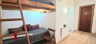 Alquiler Estudio en Carrer d'obradors 7. Acogedor estudio en gotico vivienda habitual