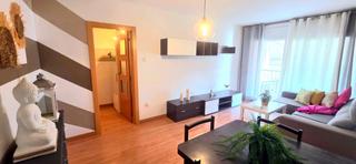 Lloguer Pis  Carrer de monturiol 19. Piso acogedor en playa calafell