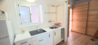 Lloguer Estudi  Carrer d'obradors 7. Studio con mucha luz