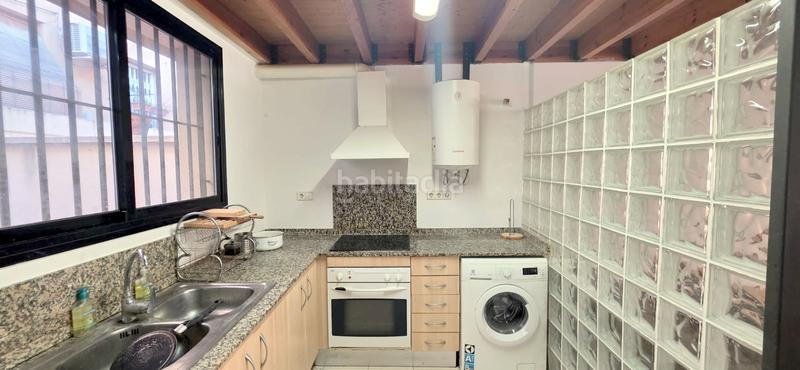 Foto d597ac79-d51f-48d6-9a30-b60b9b4059fd. Duplex in carrer de les carretes 32 in Raval Barcelona