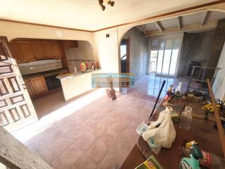 Mas  Villafranco. Se vende casa de campo para reformar con piscina en villafranco