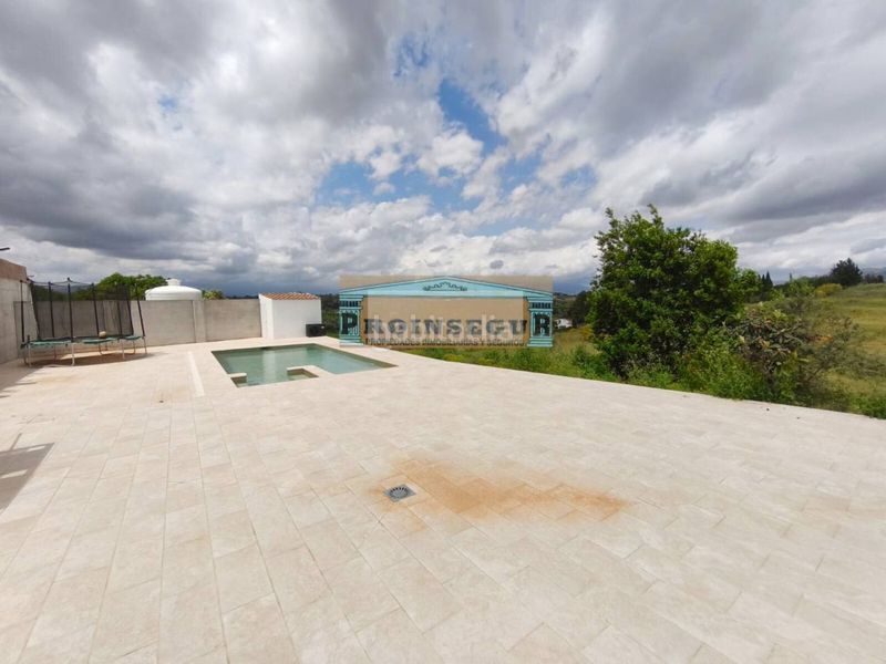 Foto 49ee8e60-b2bd-4432-a15b-d9eca0c20779. Casa amb piscina a Casalpalma - Fahala Cártama