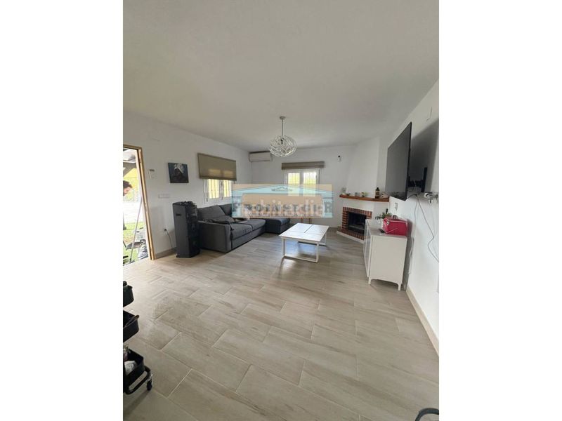 Foto 81a0b1d9-ceab-49d8-83a1-d6e2ca91ba6e. Casa amb piscina a Casalpalma - Fahala Cártama