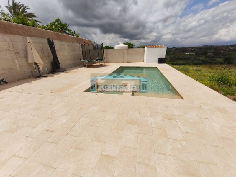 Foto a77bfae2-5e77-4755-bb1d-77894c9a9b05. Casa amb piscina a Casalpalma - Fahala Cártama