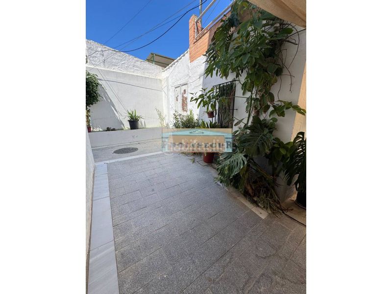 Foto fdc56b6d-4a7c-4d0f-98f3-22658ee2338c. Casa a calle toril 1 a Cártama pueblo Cártama